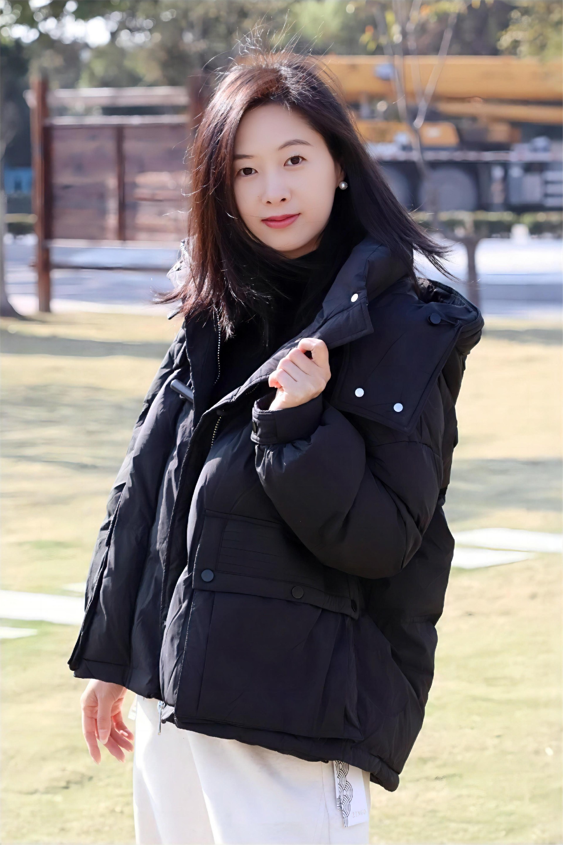 子诺大口袋90鹅绒短款羽绒服5
